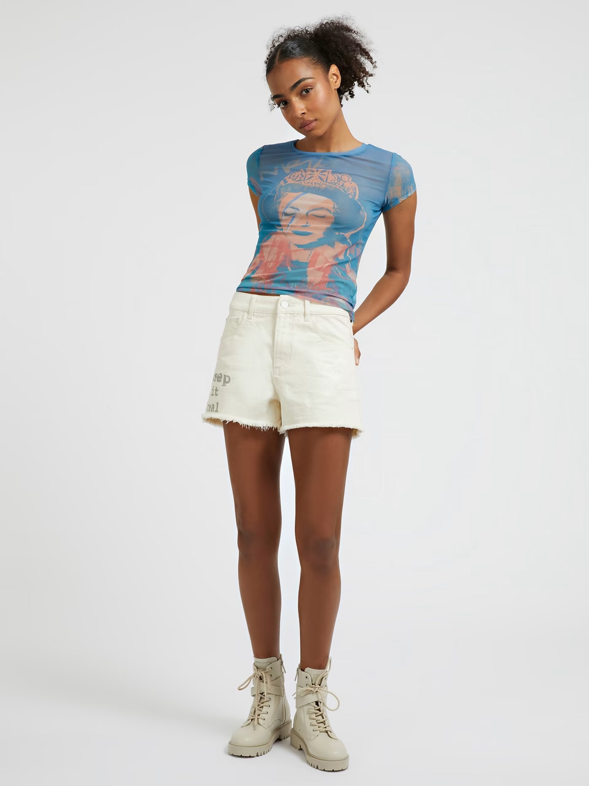 GUESS X BRANDALISED(R) WITH GRAFFITI BY BANKSY Mom Short-