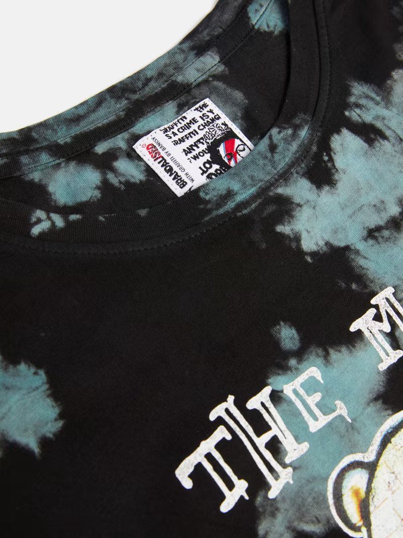 GUESS X BRANDALISED GRAFFITI BY BANKSY MILD WEST TIE-DYE TEE